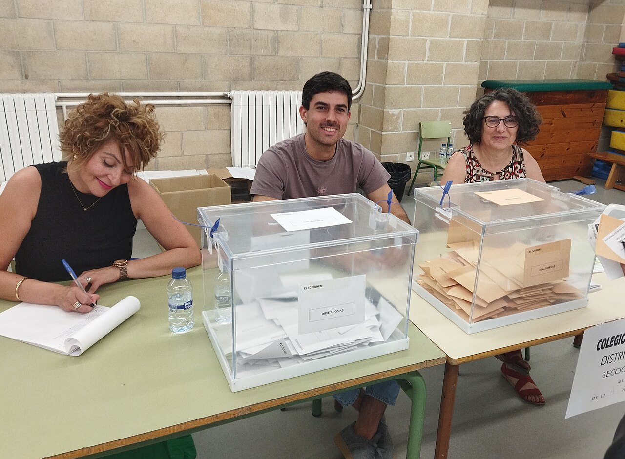Un colegio electoral en España durante unas elecciones generales