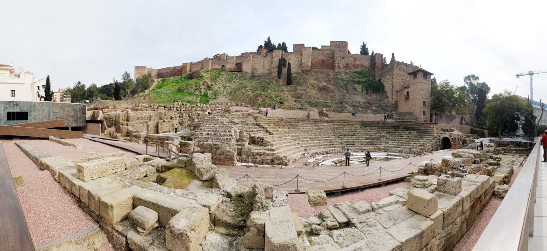 Vista de Málaga con la Alcazaba