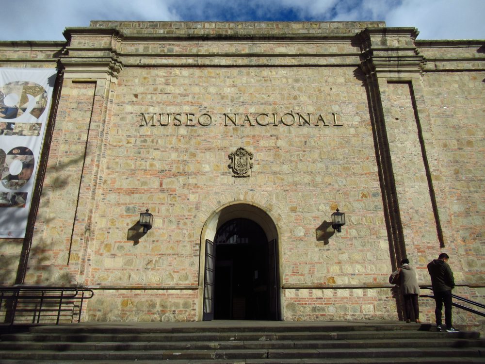 Fachada principal del Museo Nacional de Colombia, en Bogotá